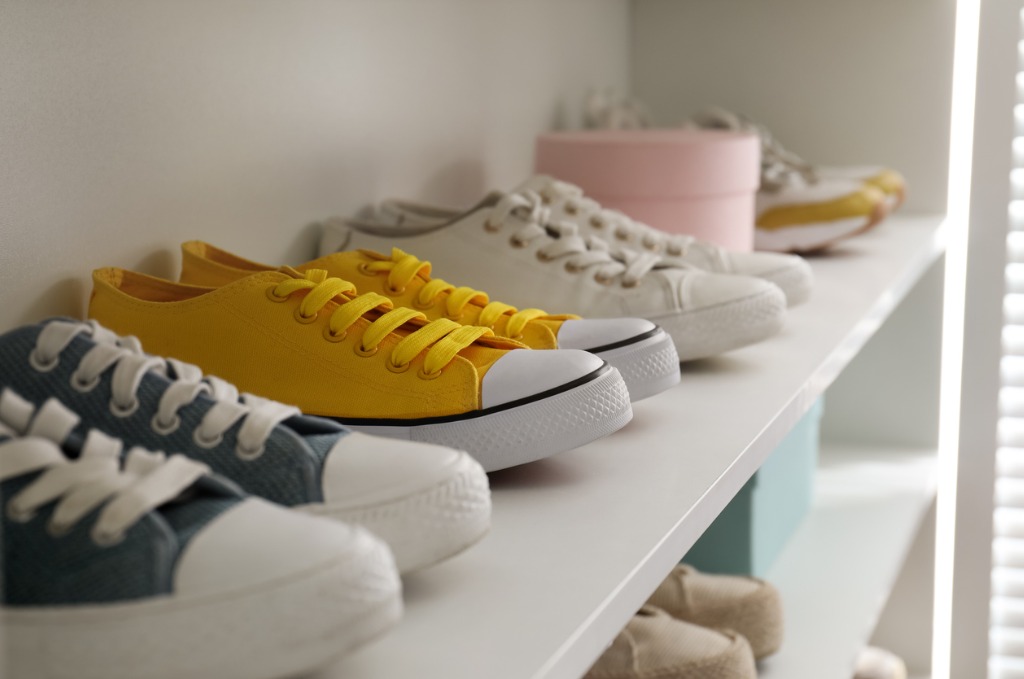 DIY College Dorm Room Ideas Organize Your Closet With A Shoe Storage Ottoman